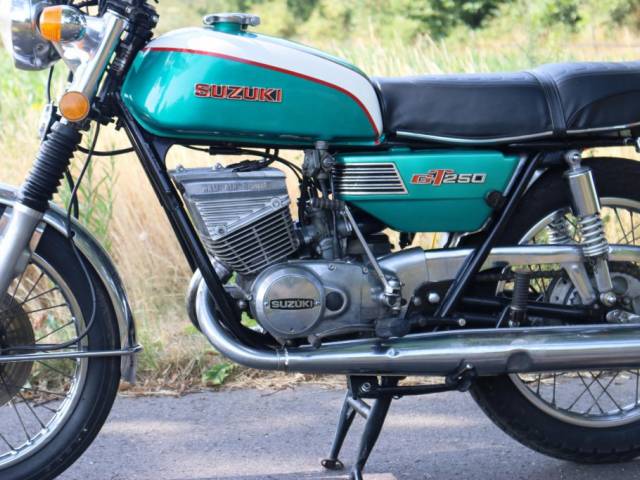 Bild 1/26 von Suzuki DUMMY (1974)