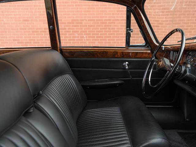 Jaguar Mk X 4.2