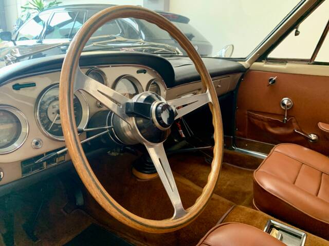 FIAT 2300 Coupe
