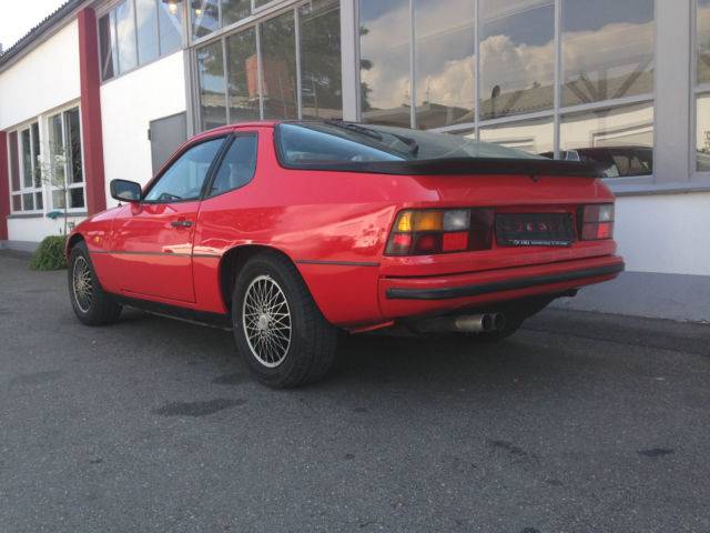 Porsche 924