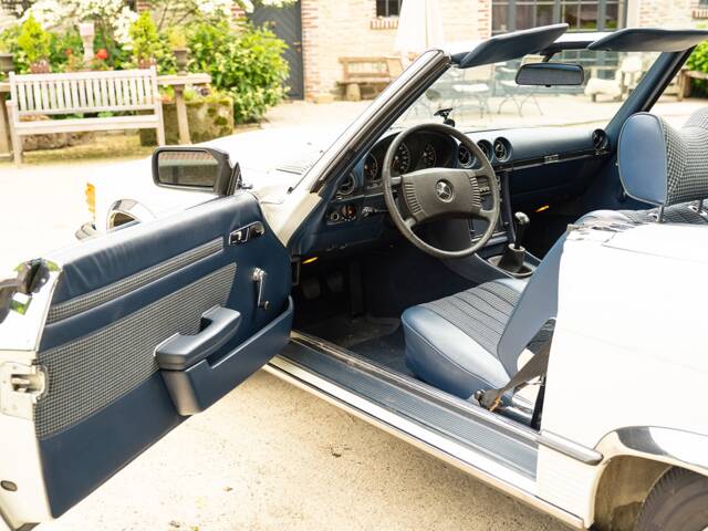 Mercedes-Benz 280 SL