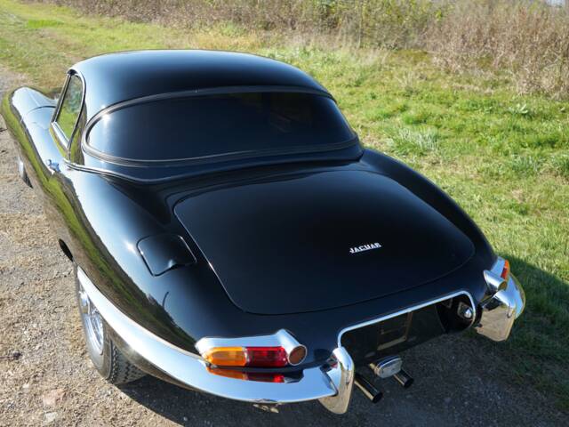 Jaguar E-Type 3.8
