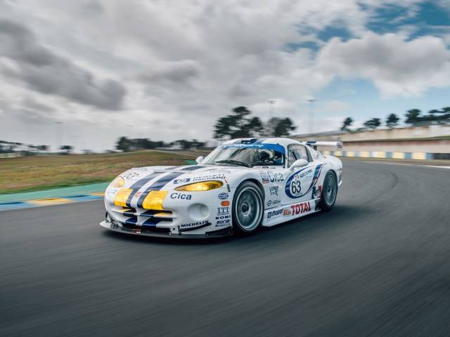 Chrysler Viper GTS-R