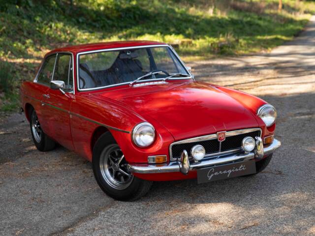 Image 1/77 de MG MGB GT (1972)