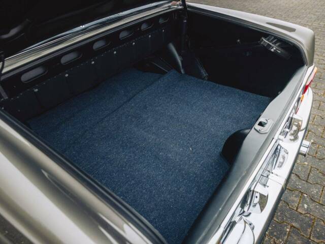 Mercedes-Benz 250 SE