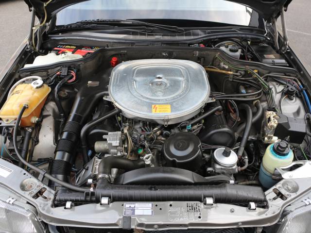 Mercedes-Benz 500 SEL