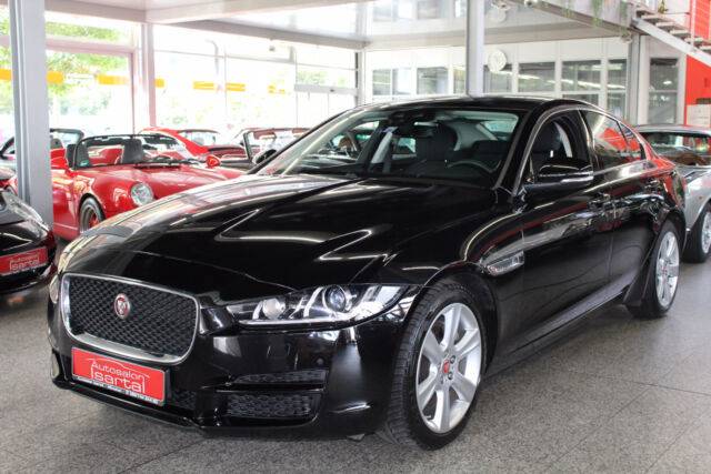 Image 1/15 of Jaguar XE 20d (2015)