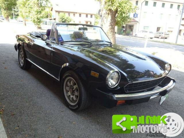 Bild 1/10 von FIAT 124 Spider CS2 (1979)