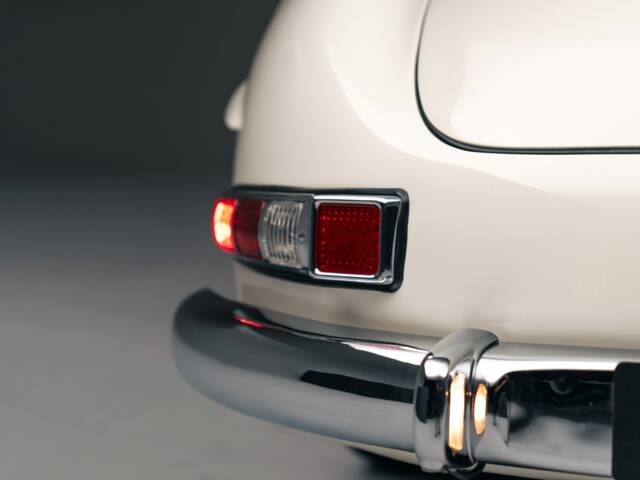 Mercedes-Benz 300 SL Roadster