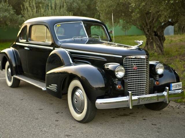 Image 1/50 de Cadillac V-16 (1938)