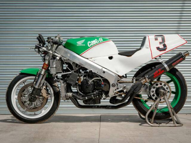 Honda VFR 750R RC 30