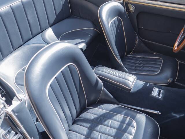 Austin-Healey 100/6 (BN4)