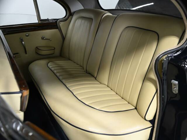 Jaguar Mk VIII