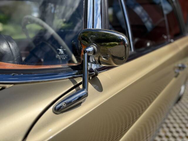 Mercedes-Benz 280 SE