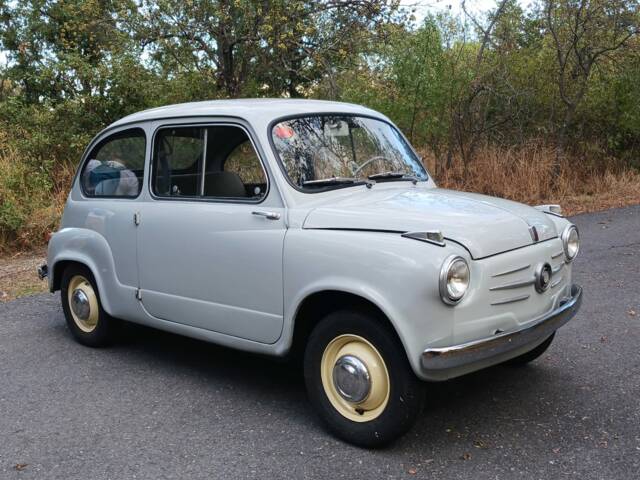 FIAT 600