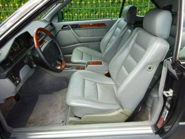 Mercedes-Benz E 320