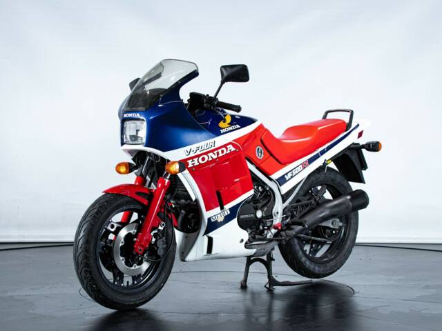 Honda VF 500 F