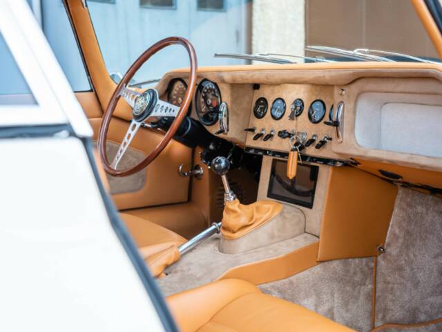 Jaguar E-Type 4.2