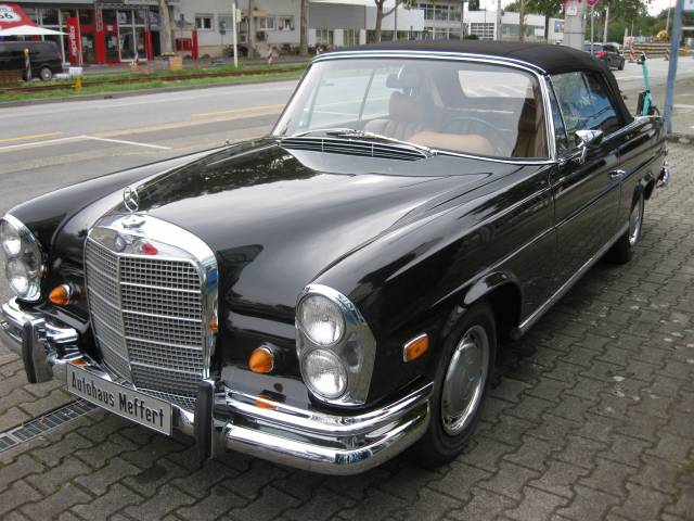 Mercedes-Benz 280 SE