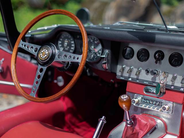 Jaguar E-Type 3.8
