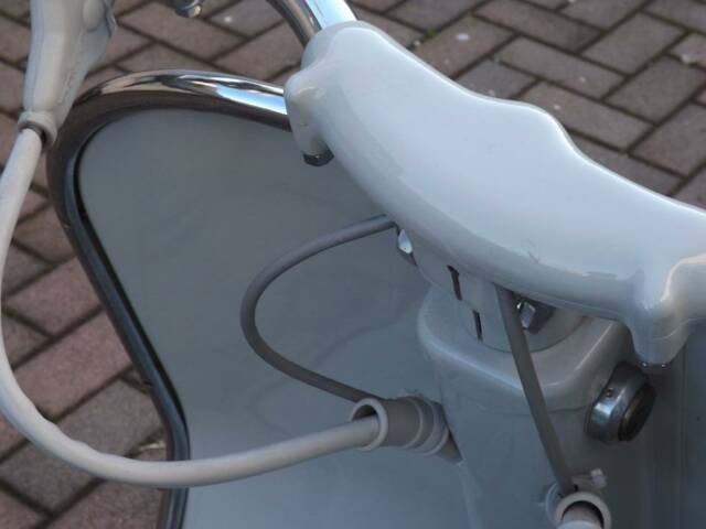 Piaggio Vespa 125