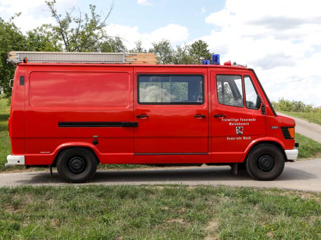 Mercedes-Benz T1 310