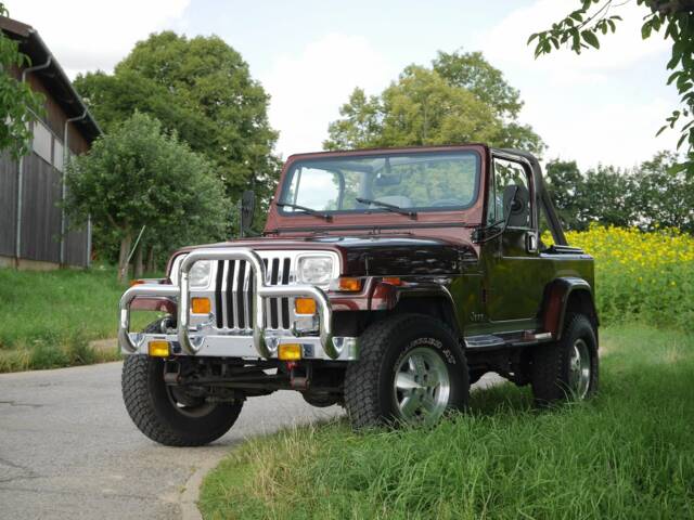 Image 1/23 of Jeep Wrangler YJ 4.2L (1988)