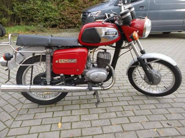 Bild 1/50 von MZ DUMMY (1981)
