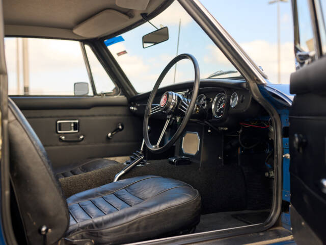 MG MGC GT