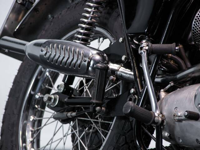 BSA B 44 Victor Grand Prix