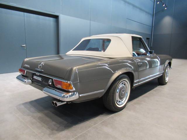 Mercedes-Benz 280 SL