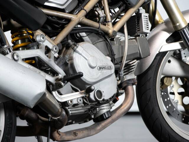 Ducati Monster 750