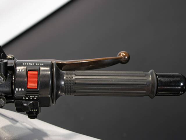 Suzuki GSX 750S Katana