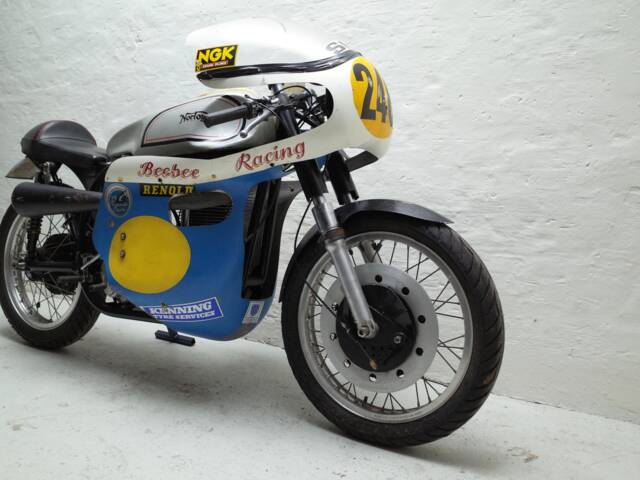 Norton Manx 500