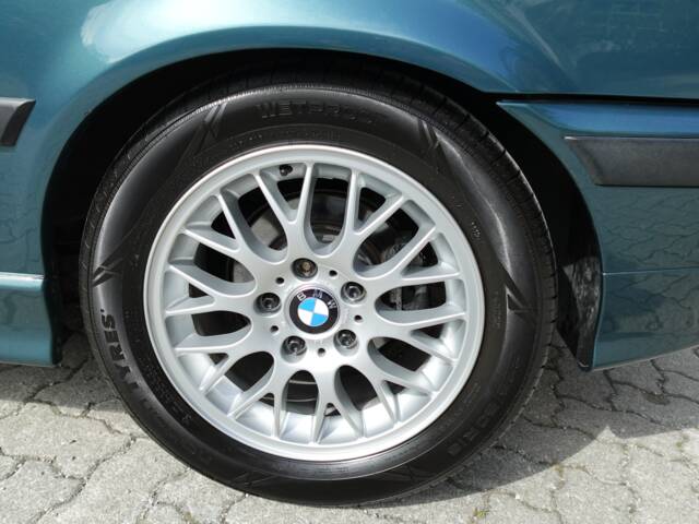 BMW 323ti Compact