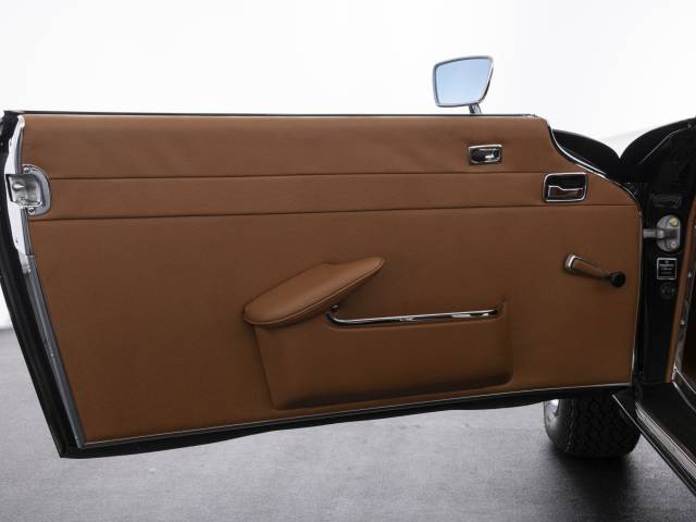 Mercedes-Benz 280 SL