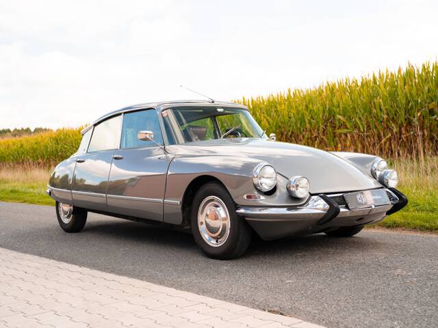 Citroën DS 21 Pallas