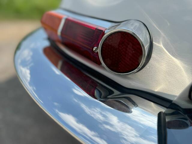 Jaguar E-Type 3.8 Flat Floor
