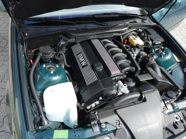 BMW 323ti Compact