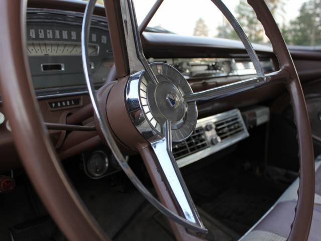 Ford Fairlane 500