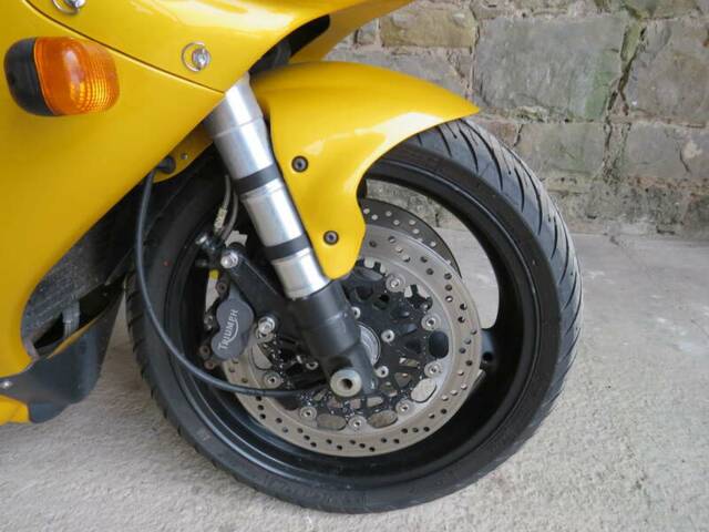 Triumph Daytona T595