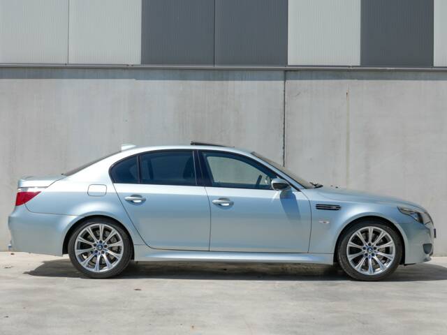 BMW M5
