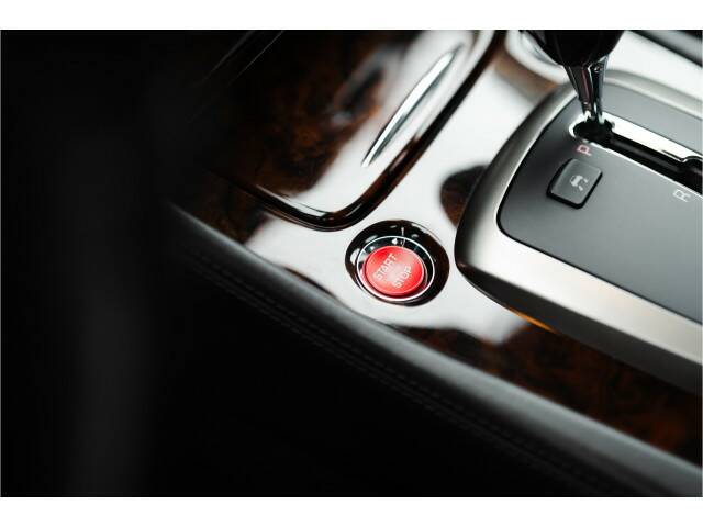 Jaguar XKR