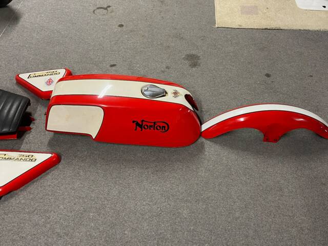 Norton Commando 750 Roadster