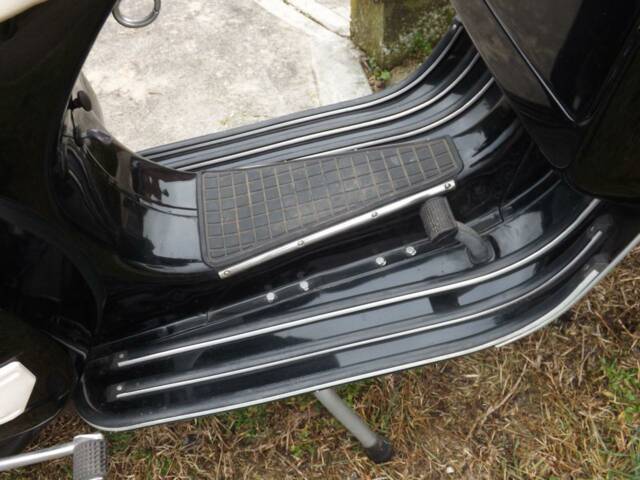 Piaggio Vespa PX 125 E