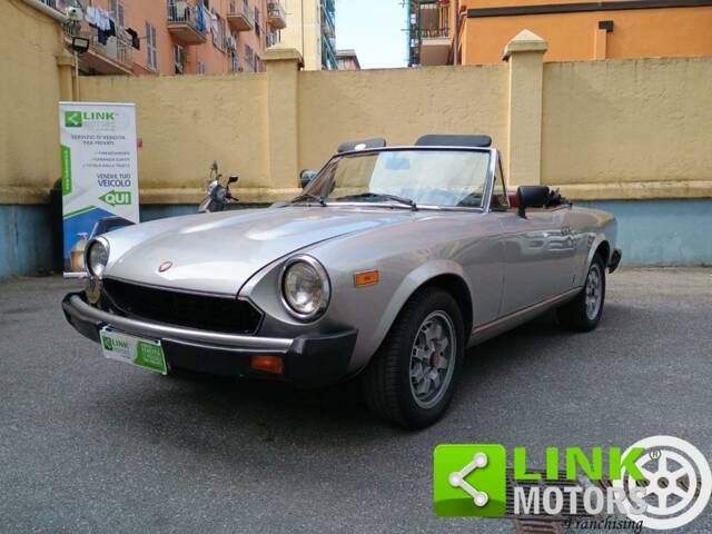 Immagine 1/10 di FIAT Spider 2000 (1980)