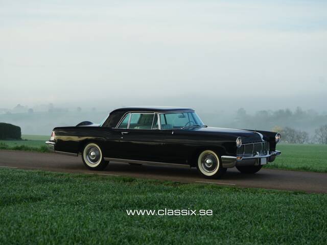 Lincoln Continental Mark II