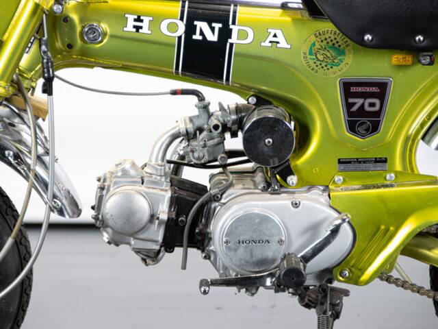 Honda ST 70 Dax