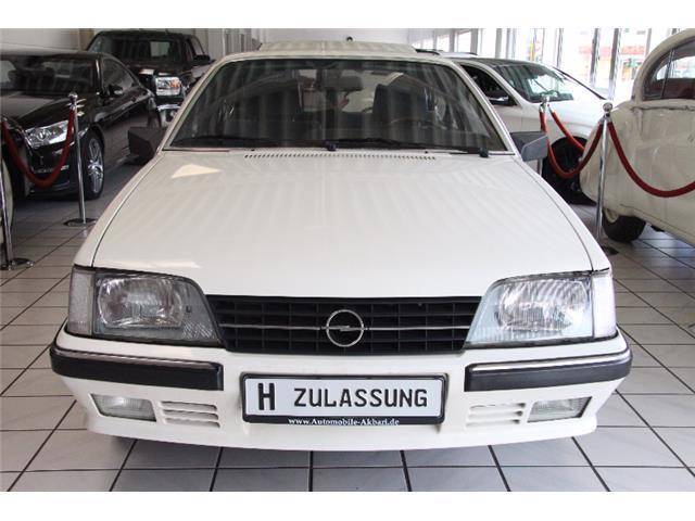 Immagine 1/13 di Opel Monza 2,2 (1985)