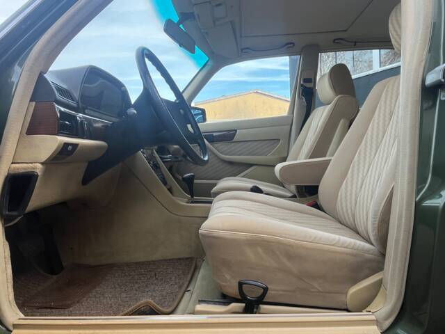 Mercedes-Benz 280 SE
